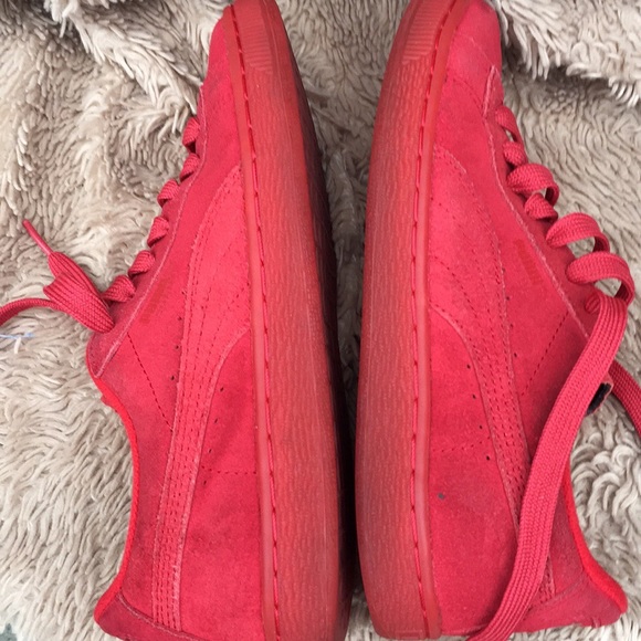 Red Suede Pumas - Picture 4 of 7